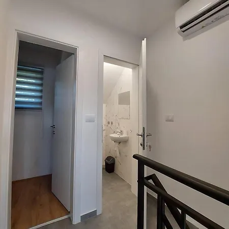 Lejka Apartmani Srebrno Jezero Veliko Gradiste Exterior photo